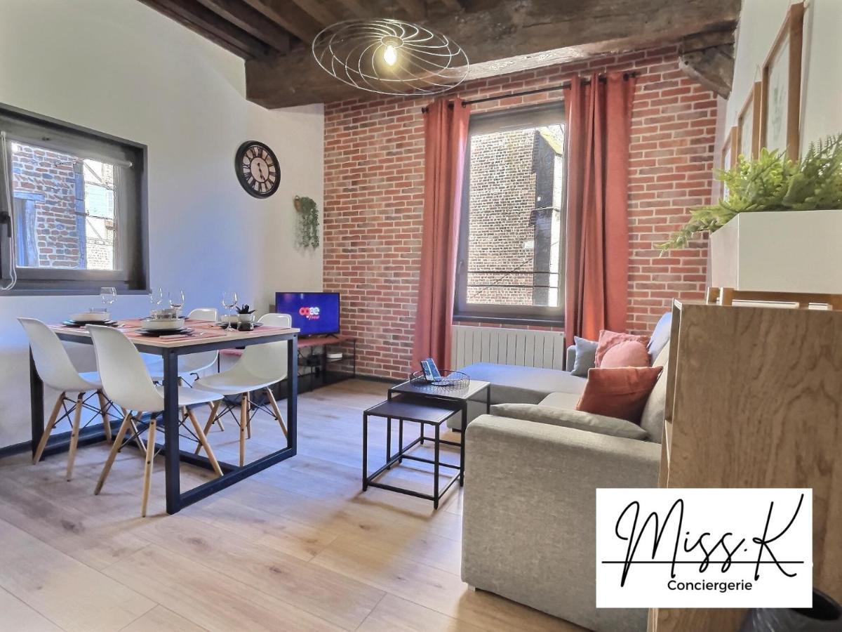 "La Fenetre Sur Le Marche" De Miss.K Conciergerie Apartment Châtillon-sur-Chalaronne Exterior photo